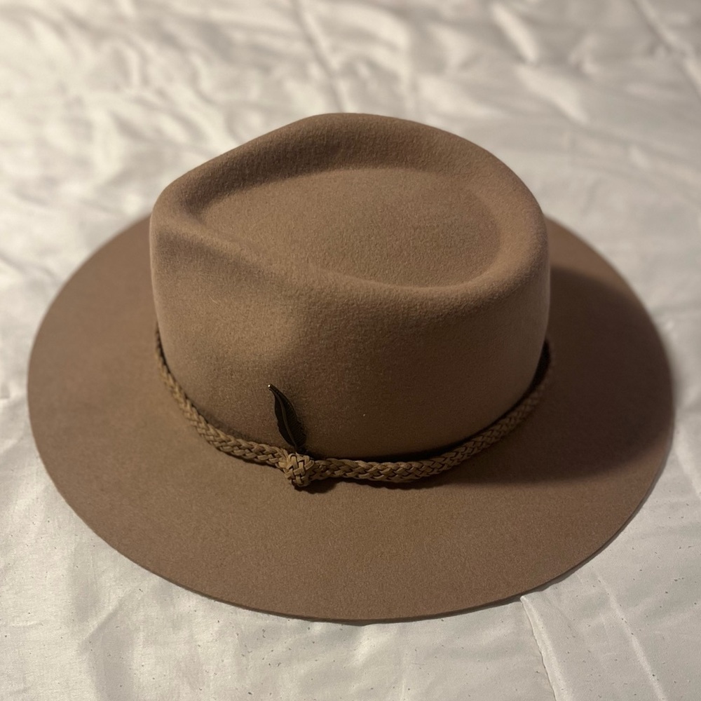 Zertrue wide brimmed fedora / Panama hat